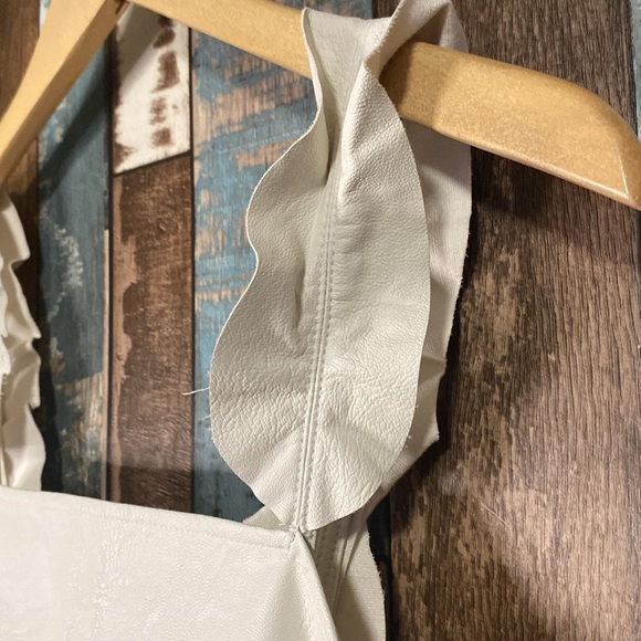 Zara small white leather feel raw hem ruffle sleeves dress - Picture 6 of 16